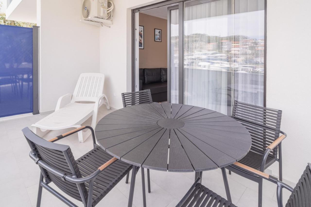 Blue Marina Apartments ภายนอก รูปภาพ